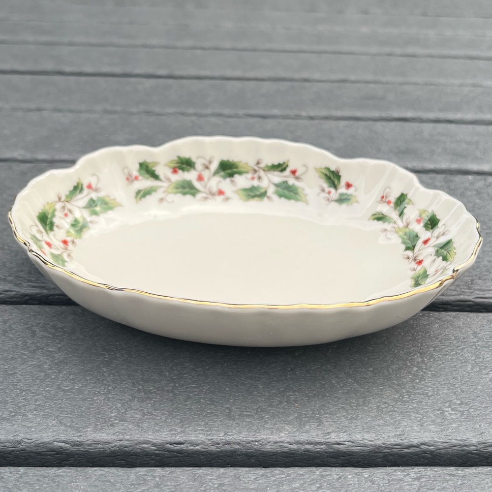 Vintage; Caldor; Porcelain Ware; Bon Bon Dish; Holiday Holly Leaf design; In Box